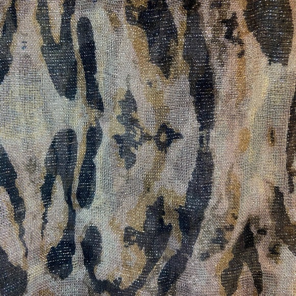 Metallic Infinity Scarf - Picture 4 of 5